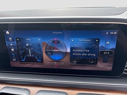 Used 2024 Mercedes-Benz GLE 350 4MATIC w/ Winter Package image 38