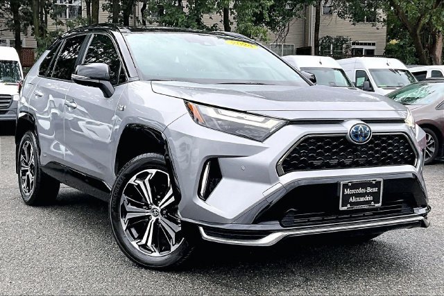 Used 2024 Toyota RAV4 XSE w/ Premium Package AWD/4WD image 1