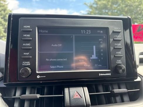 Used 2022 Toyota RAV4 XLE image 23