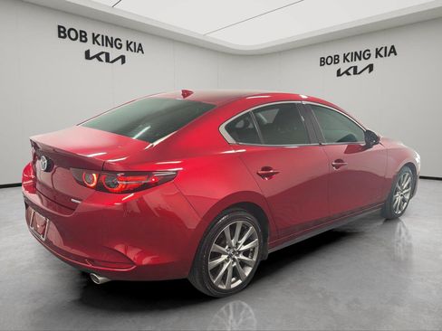 Used 2021 MAZDA MAZDA3 s FWD image 5