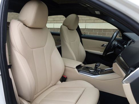 Used 2020 BMW 330i Sedan w/ Premium Package RWD image 30