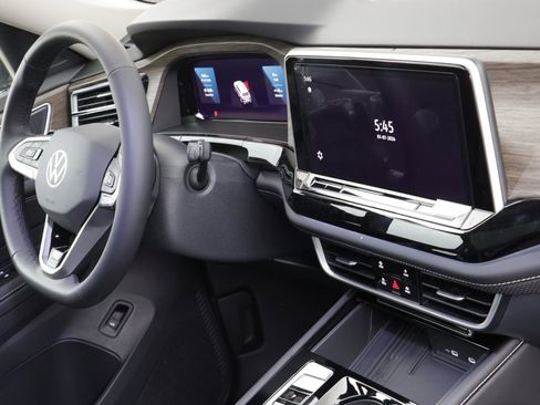 New 2026 Volkswagen Atlas SEL Premium R-Line image 22