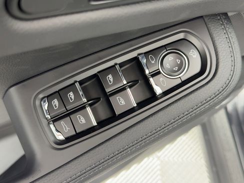 Used 2026 Porsche Macan S image 13