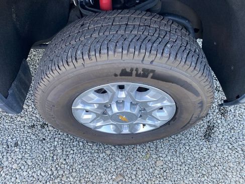 Used 2024 Chevrolet Silverado 2500 LT image 22