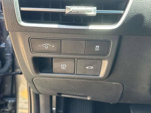 Used 2025 Hyundai Sonata SEL FWD image 21