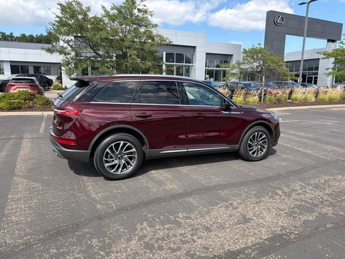 Used 2021 Lincoln Corsair AWD w/ Equipment Group 101A image 25