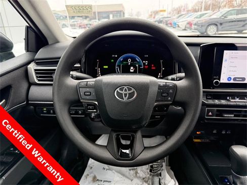 Used 2025 Toyota Camry LE image 14