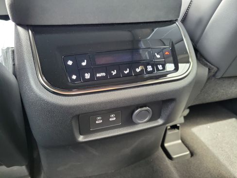 New 2026 INFINITI QX80 4WD image 15