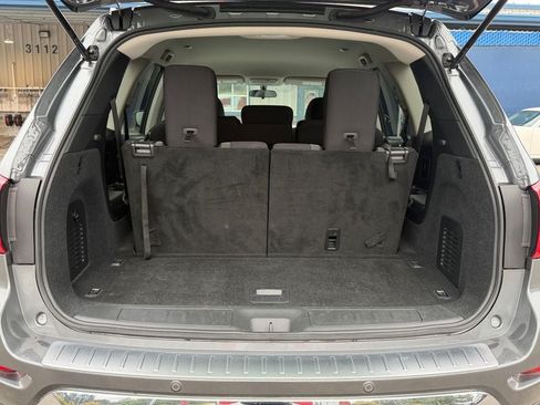 Used 2020 Nissan Pathfinder S AWD/4WD image 22