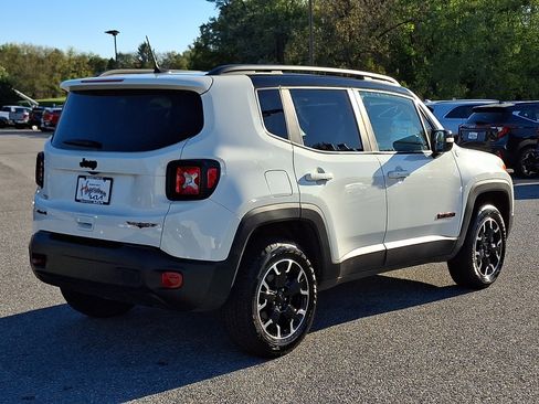 Used 2023 Jeep Renegade Trailhawk image 6