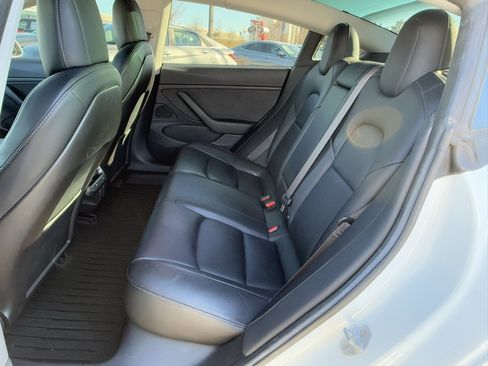 Used 2018 Tesla Model 3 Long Range image 33