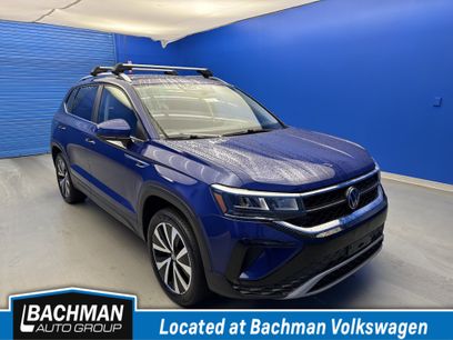 Used 2022 Volkswagen Taos SE w/ Driver Assistance Package