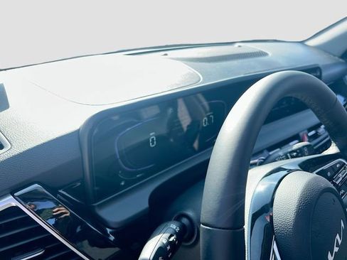 New 2026 Kia Seltos S image 9