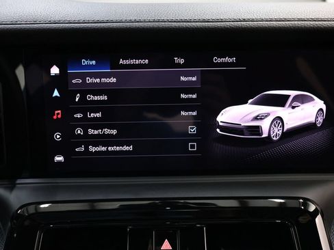 Used 2025 Porsche Panamera image 88