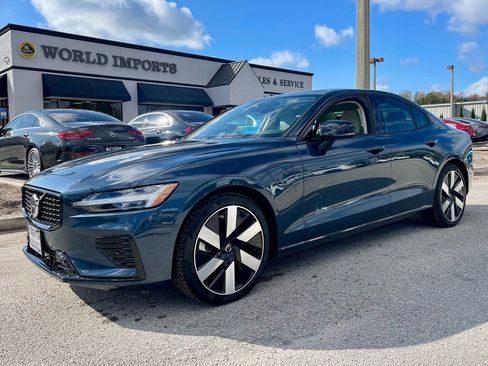 Used 2025 Volvo S60 T8 Ultra w/ Climate Package image 45