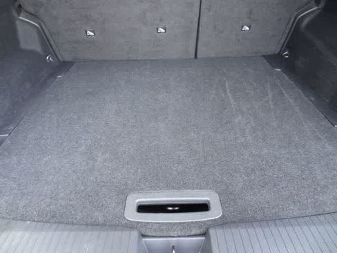 Used 2025 Nissan Rogue SV FWD image 8