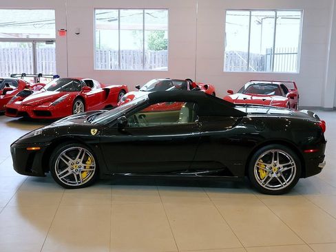 Used 2008 Ferrari F430 Spider RWD image 3