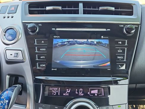 Used 2017 Toyota Prius V Four w/ Carpet Mat Package FWD image 23