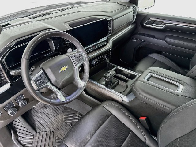 Used 2022 Chevrolet Silverado 1500 LTZ AWD/4WD image 15
