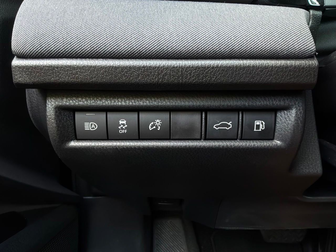 Used 2026 Toyota Camry LE FWD image 24