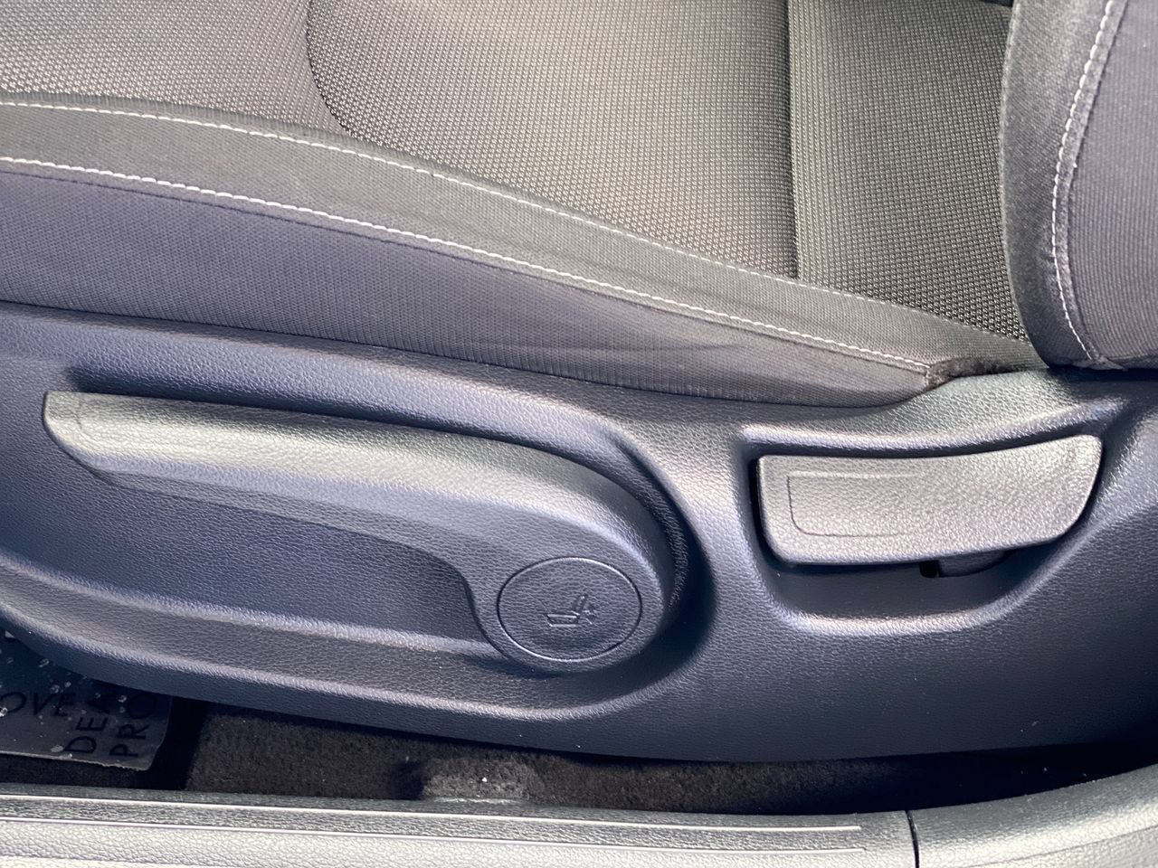 Certified 2024 Kia Forte LXS FWD image 17