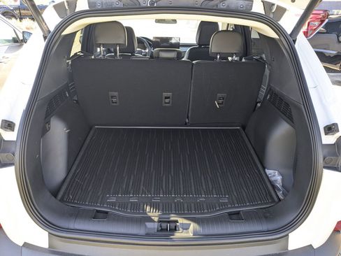 New 2024 Ford Escape SE image 14