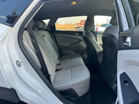 Used 2019 Hyundai Tucson SE image 12