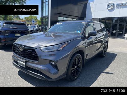 Used 2020 Toyota Highlander LE