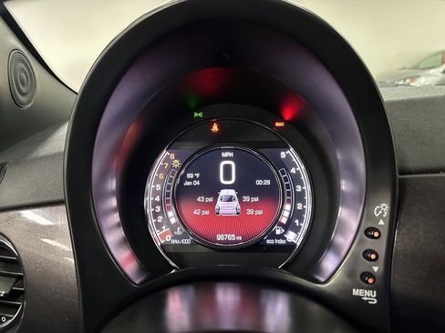 Used 2015 FIAT 500 Sport image 17