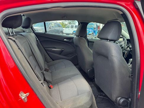 Used 2019 Chevrolet Cruze LS w/ LS Convenience Package FWD image 12