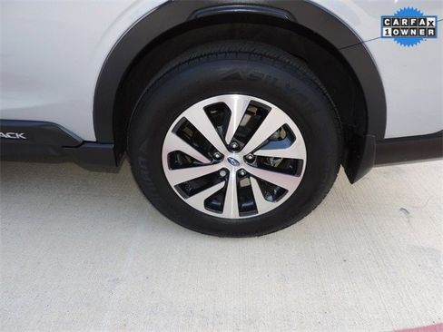 Used 2022 Subaru Outback Premium image 10