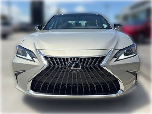 Used 2025 Lexus ES 350 w/ Premium Package FWD image 3