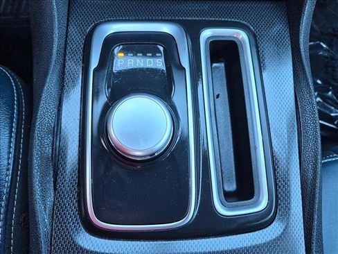 Used 2015 Chrysler 300 S RWD image 15