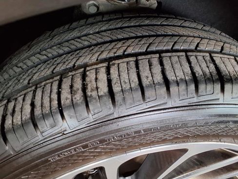 Used 2019 Lincoln Nautilus Reserve image 10