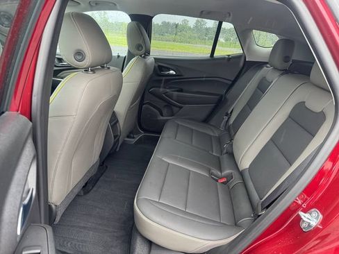 Used 2024 Chevrolet Trax ACTIV w/ Sunroof Package FWD image 16