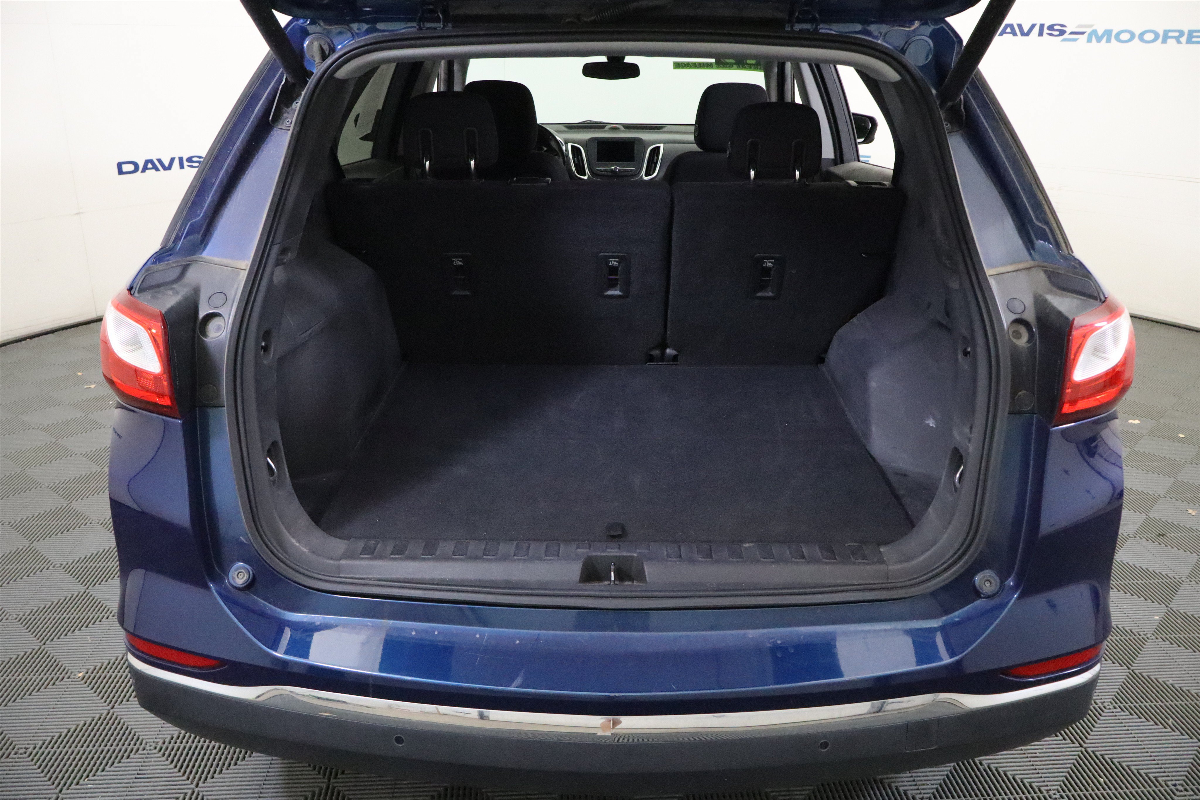 Used 2019 Chevrolet Equinox LT FWD image 9