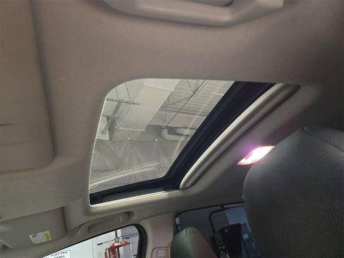 Used 2016 Honda Fit EX image 29