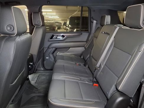 New 2026 GMC Yukon XL Elevation image 12