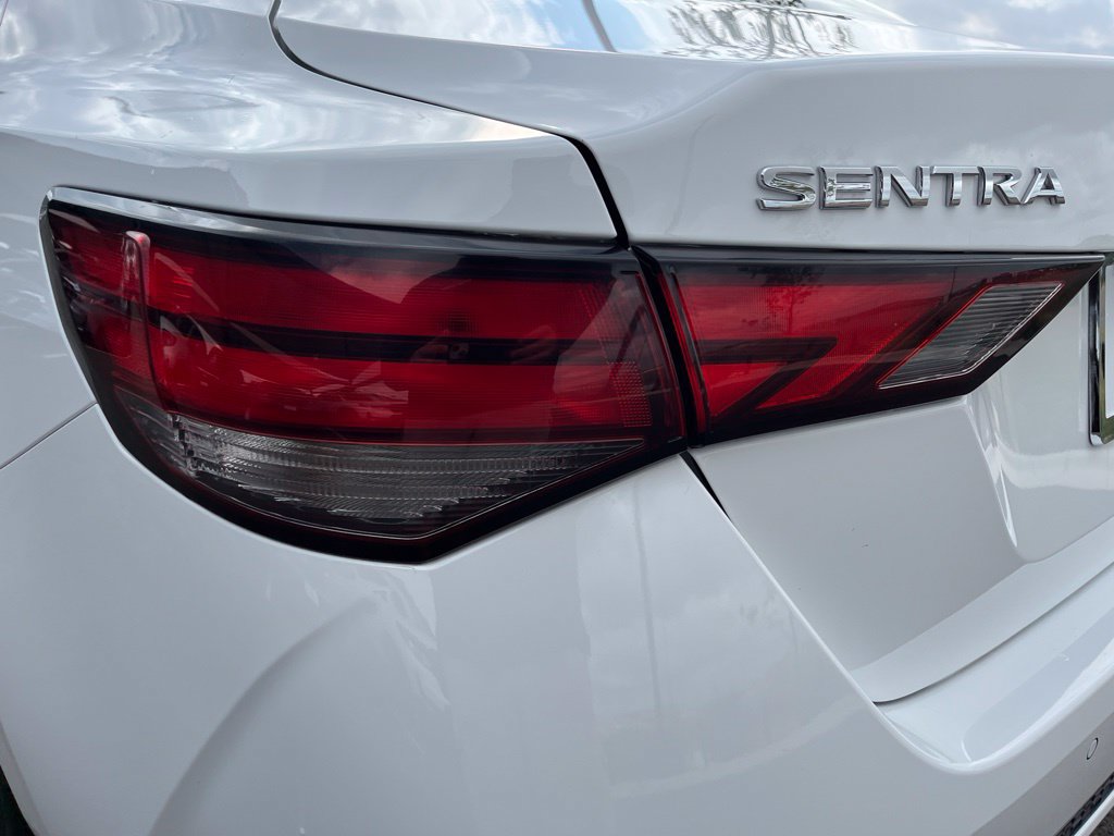 Used 2025 Nissan Sentra SV FWD image 7