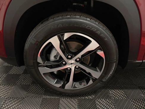 Used 2024 Chevrolet Trax RS FWD image 11