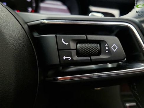 Used 2024 Porsche Macan w/ Premium Plus Package AWD/4WD image 62