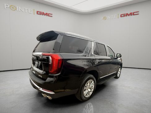 Used 2025 GMC Yukon Denali image 5