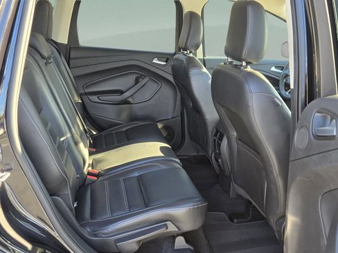 Used 2019 Ford Escape Titanium w/ U0J03 - Titanium Tow Package image 18