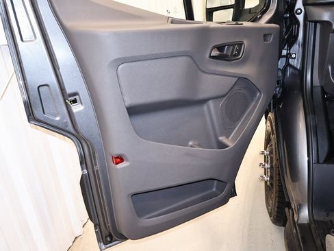 New 2026 Ford Transit 250 148 Medium Roof Extended AWD image 10