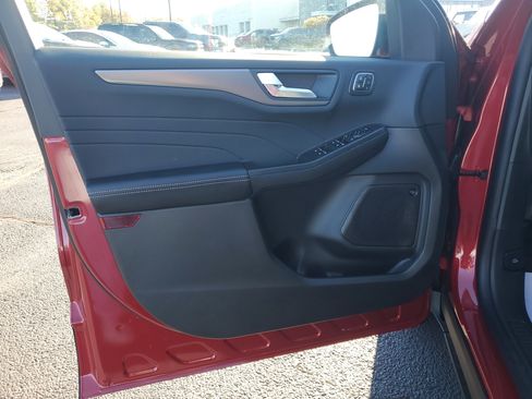 New 2025 Ford Escape Active w/ Active Premium Tech Pack image 15