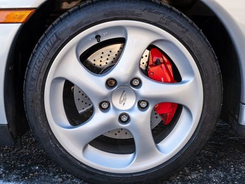 Used 2004 Porsche 911 Carrera image 26