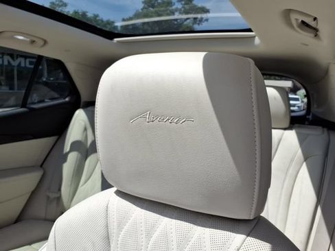 Used 2023 Buick Envision Avenir FWD image 11