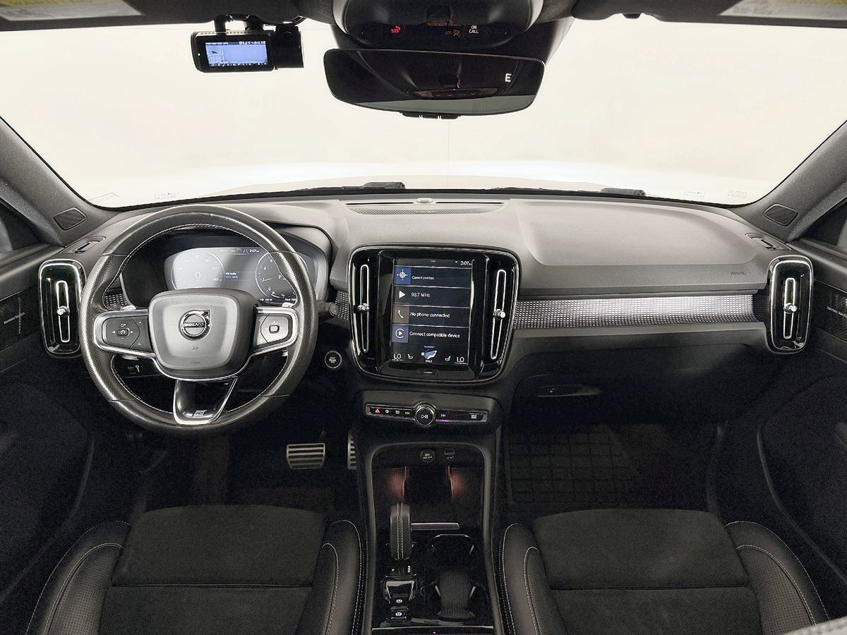 Used 2020 Volvo XC40 T5 R-Design w/ Protection Package Premier AWD/4WD image 54
