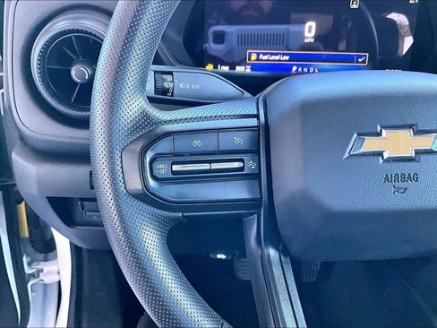 Used 2024 Chevrolet Colorado W/T AWD/4WD image 7