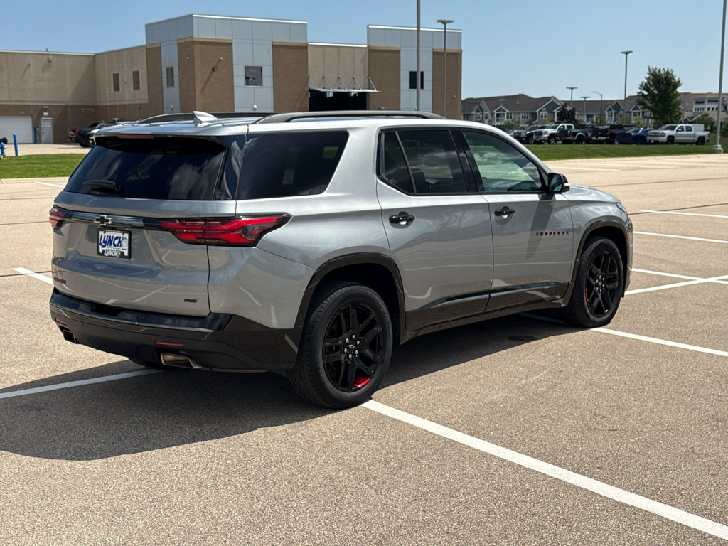 Used 2023 Chevrolet Traverse Premier w/ Redline Edition AWD/4WD image 7